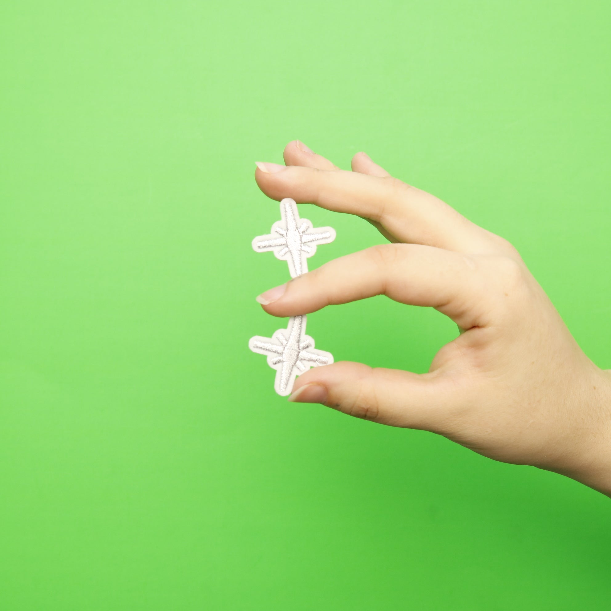 Small Twinkling Silver Stars Embroidered Iron On Patch (2 Pack)